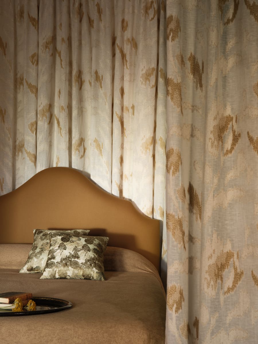 Close up cama CHANTILLY